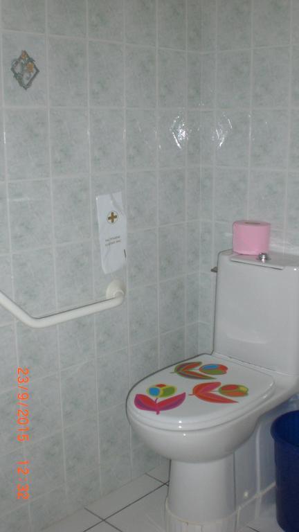 Auberge De L'Atre Quarre-les-Tombes Room photo